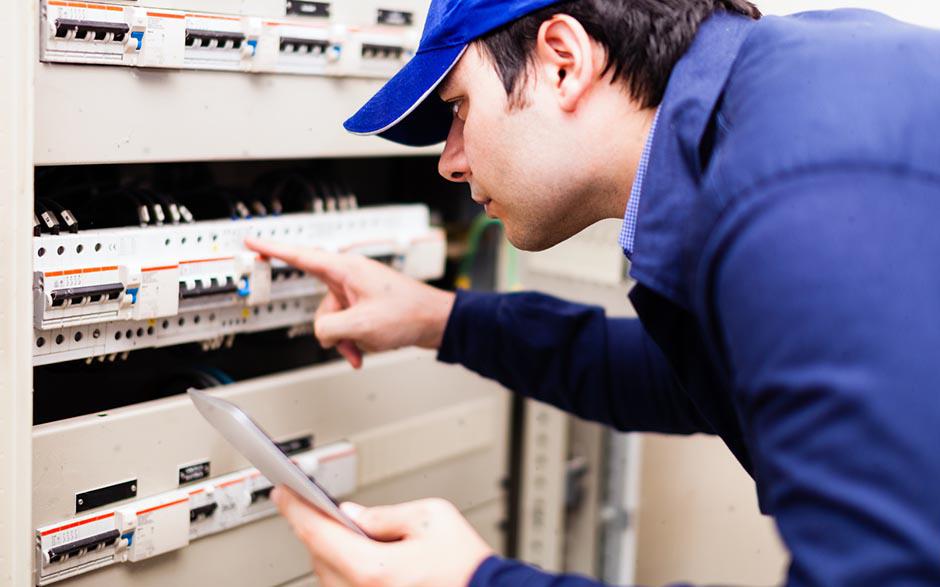 taux horaire électricien Médan